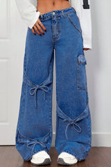 Jean cargo style nœud papillon