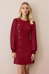 Robe courte boutonnée à col rond