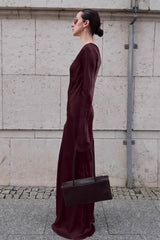 Robe longue élégante sirène en satin uni à col rond