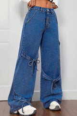 Jean cargo style nœud papillon