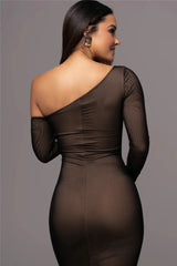 Robe midi en maille à col diagonal