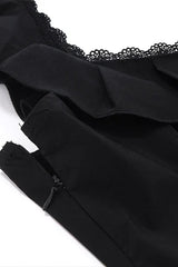 Robe courte à volants et col carré