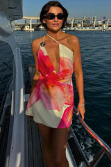 Robe mini dos nu à ourlet asymétrique