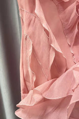 Robe courte asymétrique à volants