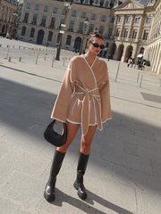 Manteau à col en V en dentelle brodée