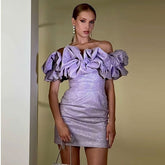 Haut tube brillant à épaules dénudées, coupe mondaine