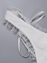 Débardeur court à volants et bordure en dentelle