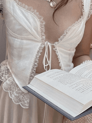 Débardeur court à volants et bordure en dentelle