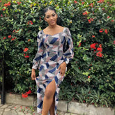 Robe simple à carreaux imprimés bleus, manches longues et fente