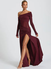 Robe maxi asymétrique fendue sur une épaule