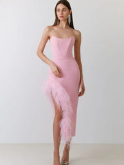 Robe midi bustier à plumes