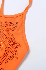 Robe courte à fleurs en strass