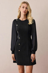 Robe courte boutonnée à col rond