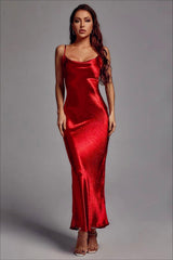 Robe nuisette en satin à bretelles