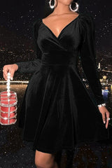 Robe midi unie en velours à manches longues et col en V