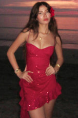 Robe mini à fines bretelles volantées