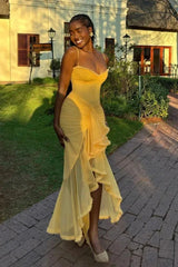 Robe midi à ourlet à volants irrégulier