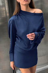 Robe courte asymétrique en satin bleu