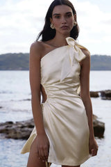 Robe midi à nœud ajouré