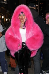 Manteau d'hiver chaud et épais à capuche bordé de fourrure écologique en renard, élégant et chic, idéal pour Noël