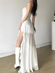 Robe courte asymétrique en résille