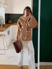 Manteau à col en V en dentelle brodée