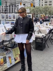 Manteaux noirs courts décontractés à col rond, manches longues et simple boutonnage, style automne