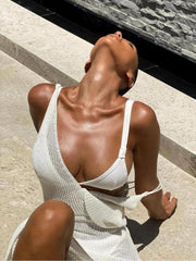 Robe maxi en crochet dos nu fendue