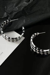 Boucles d'oreilles demi-anneau à damier