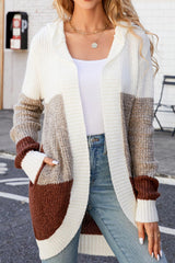 Gilet à capuche ouvert sur le devant, patchwork contrasté