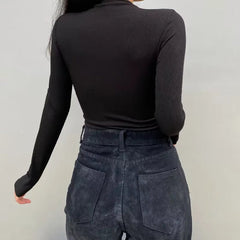 body à découpes sur le devant