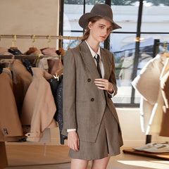 Blazer élégant et luxueux en laine australienne à motif pied-de-poule, idéal pour le travail.