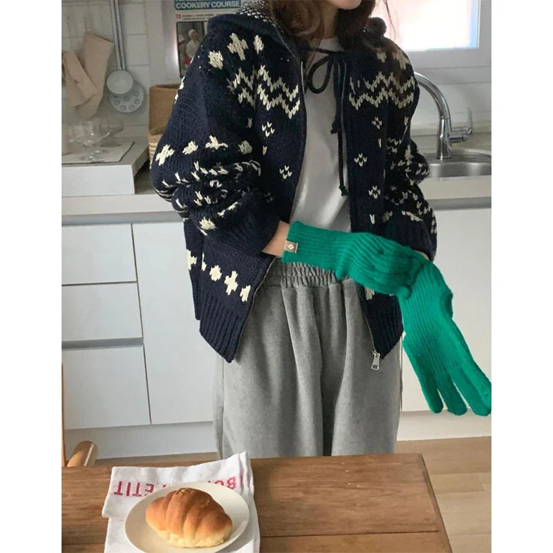 Vintage Hooded Jacquard Cardigan Cardigan-241208