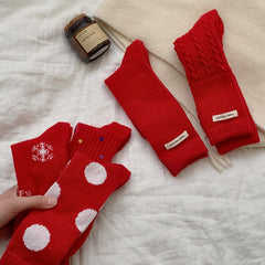 Chaussettes de Noël moelleuses à pois rouges et flocons de neige