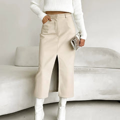 Jupe longue chic fendue, coupe droite et ajustée en similicuir