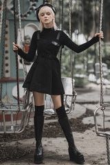 Robe nuisette asymétrique style punk futuriste et militaire