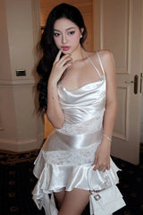 Robe midi patchwork en dentelle et satin