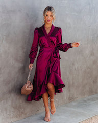 KittenAlarm - Robe midi portefeuille en satin pour anniversaire - Merlot - VENTE FINALE 