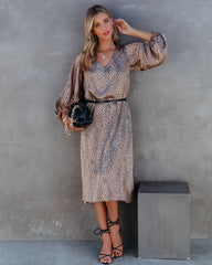 Robe midi imprimée satinée à manches ballon - Vente finale