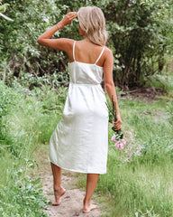 Robe midi nuisette en satin à cœur délicat