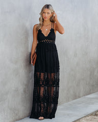 Robe longue en dentelle Invite Tranquility - Noire - VENTE FINALE 