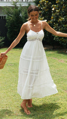 Robe longue Rae à pois suisses et œillets - Blanche