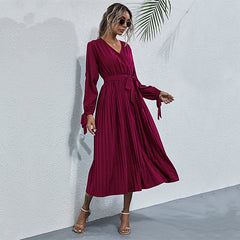 Robe midi plissée en satin Josefa - Bordeaux - VENTE FINALE 