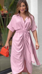 Robe-chemise midi Essence en satin à nouer sur le devant - Lavande