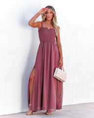 Robe longue Hazelle à pois suisses et smocks - Mauve foncé