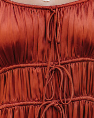 Robe midi Pines en satin avec poches et cordon de serrage - VENTE FINALE