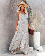 Robe maxi imprimée asymétrique à volants Walk On By